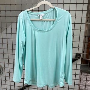 Super soft like new Athleta scoop neck tee